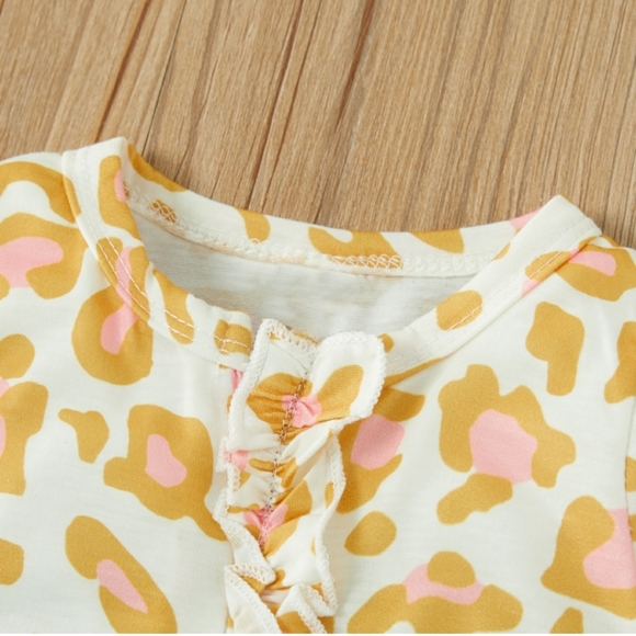 NWT 2pcs Baby Leopard Ruffled Jumpsuit/ Headband - Picture 2 of 6